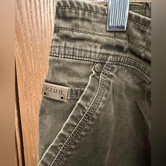 Kuhl Slackr Pants Men's 42x30 Green Straight Leg Vintage Patina Dye - Picture 9 of 13